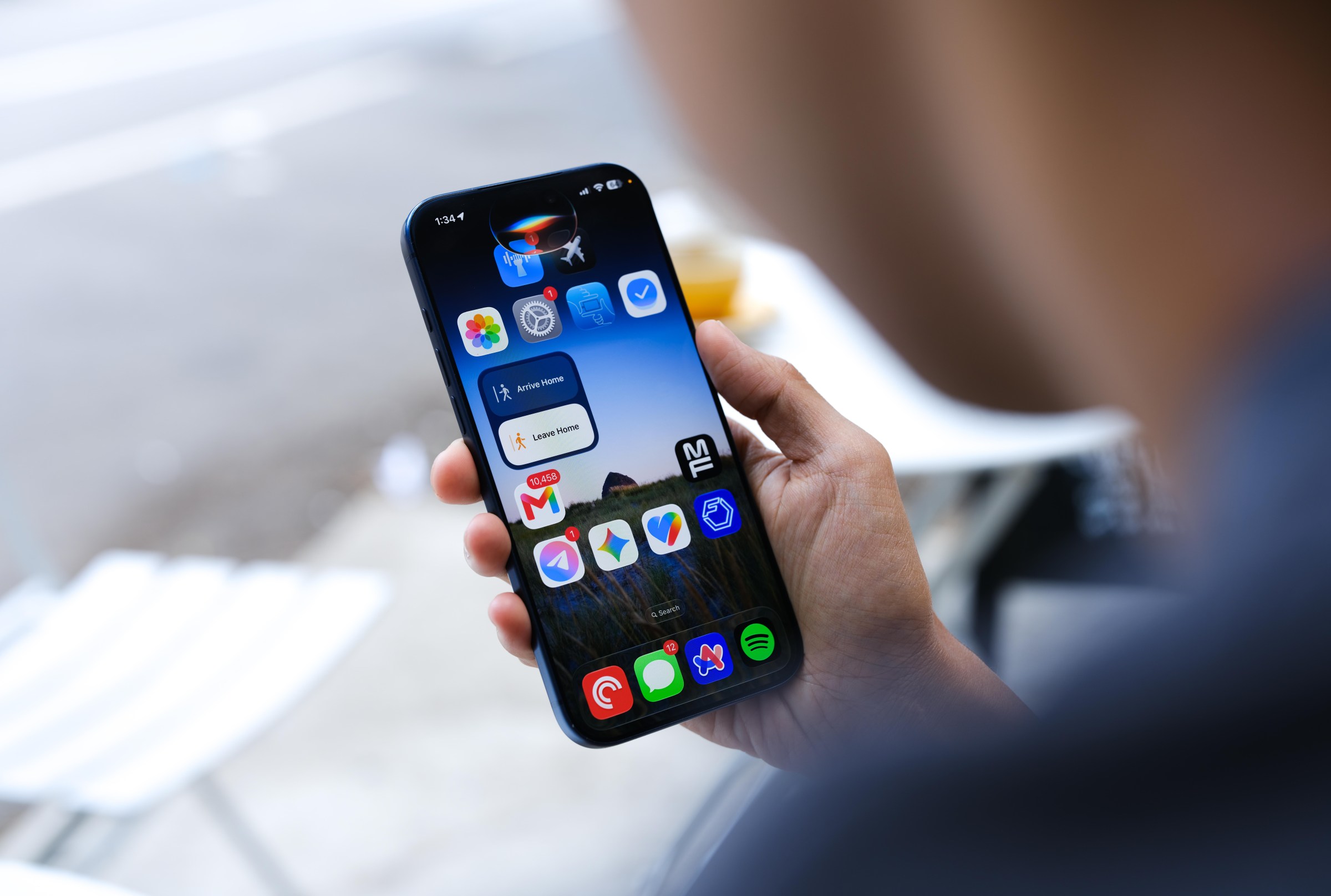 Siri AI Being invoked